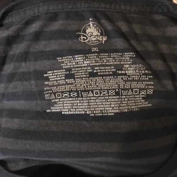 Disney black stripe T-shirt with Minnie Ears front shirt design. Size xxl - Picture 8 of 8